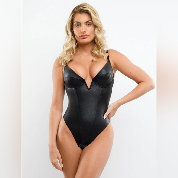 Black Popilush Faux Leather Bodysuit - Picture 5 of 5